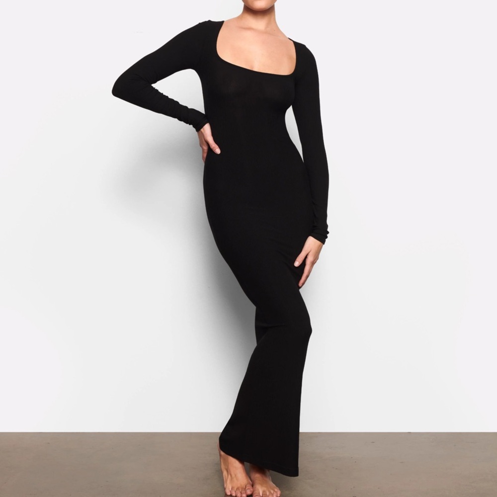 SKIMS Soft Lounge Long Sleeve Dress in Onyx